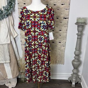 NWT LuLaRoe Carly Vibrant Geometric red and blue  Midi hi low t shirt Dress S